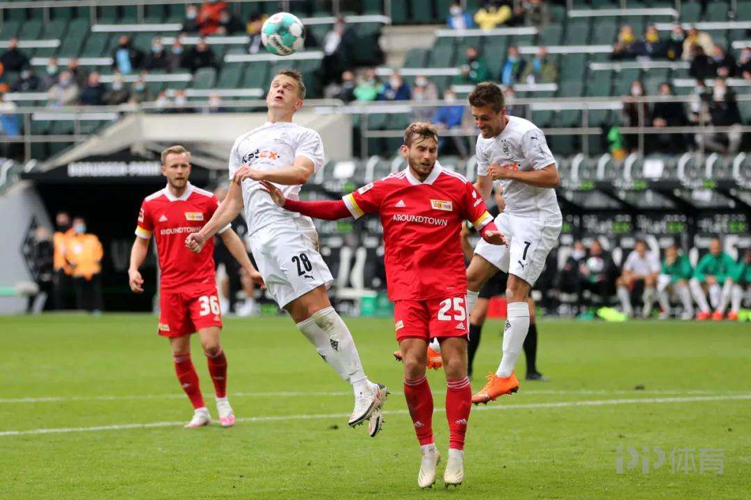 柏林赫塔主帅变阵激发新希望，带领球队逆袭