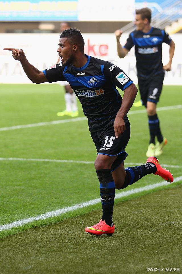 关于柏林赫塔门将奇克努利封堵多次射门，爆冷战平勒沃库森的信息